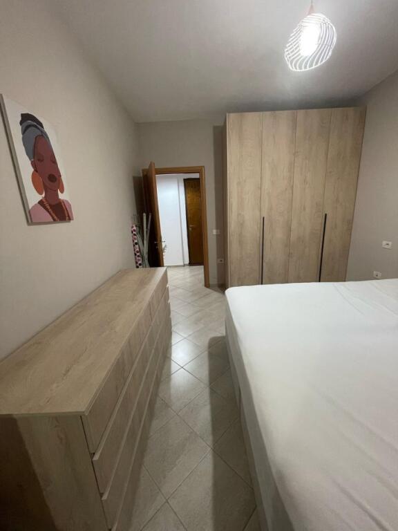📢Jepet me qera  Apartament 1+1  Rruga Bill Klinton 