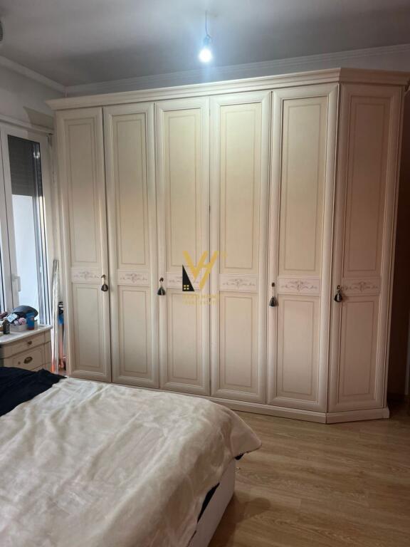 SHITET APARTAMENT 2+1+2+BLK TE RRUGA E KAVAJES 225.000 EURO