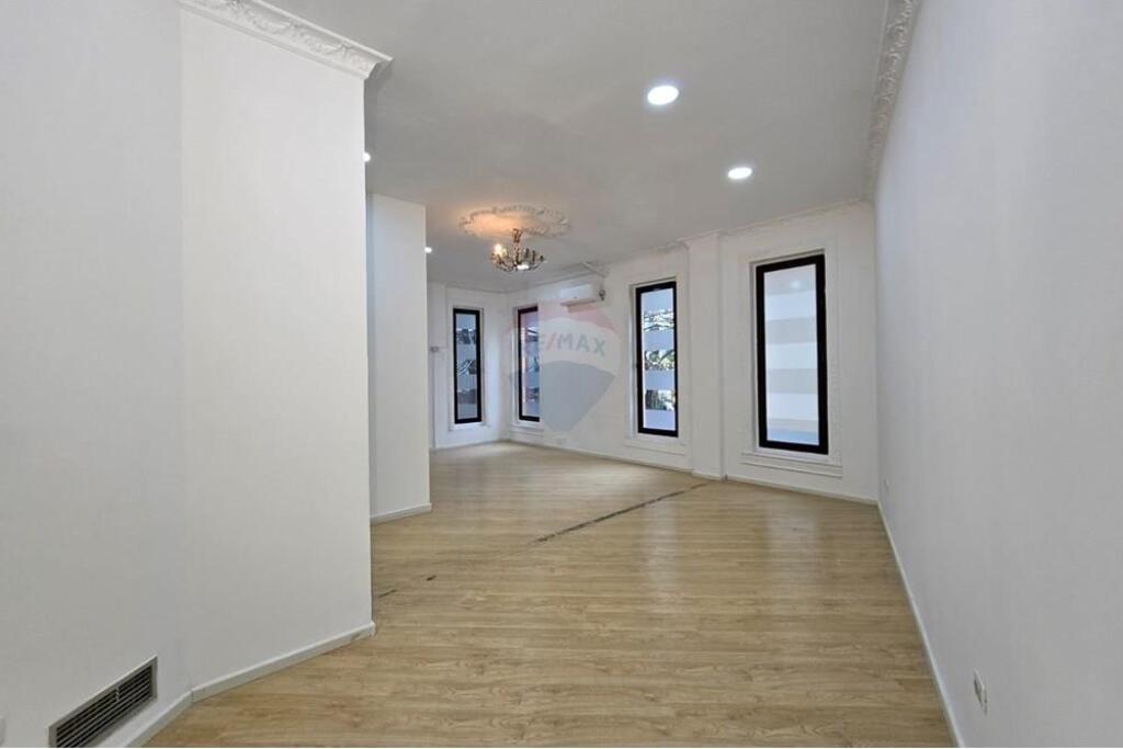 Office spaces for rent at Golden Park3!