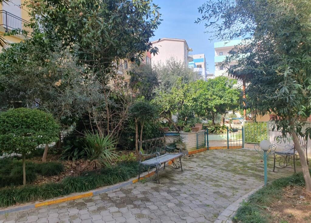 For sale 1+1 apartment Golem (Lis Complex)