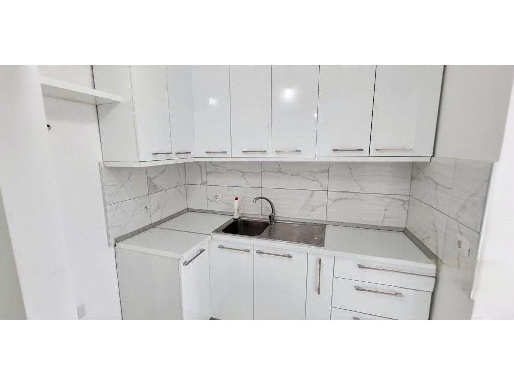 Jepet me Qera Apartament 2+1 ne Allias ! 350 € /Muaj