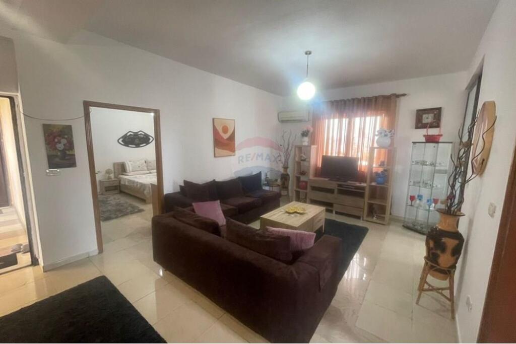 Affittasi appartamento 3+1 in Via Bardhyl.