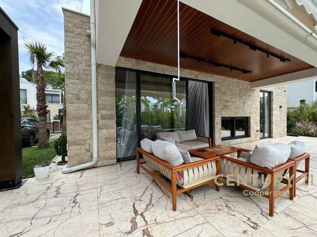 LUXURY VILLA FOR SALE NEAR THE SEA IN SAN PIETRO RESORT.