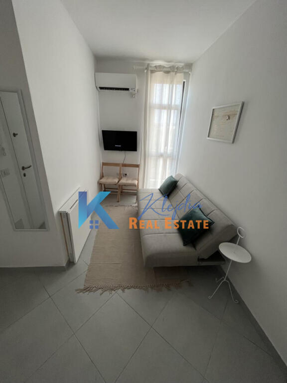 1+1 apartment for rent on Dibra Street, behind American Hospital 2.