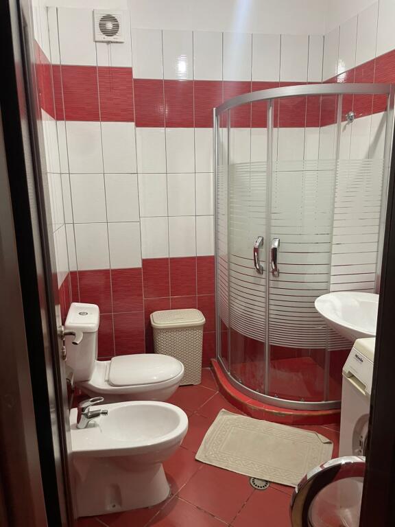 🏡 2+1+🅿 Apartment for Rent at Liqeni i Thate