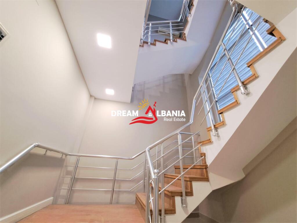 Villa for rent in the Blloku area of Selita in Tirana (ID 4251086)