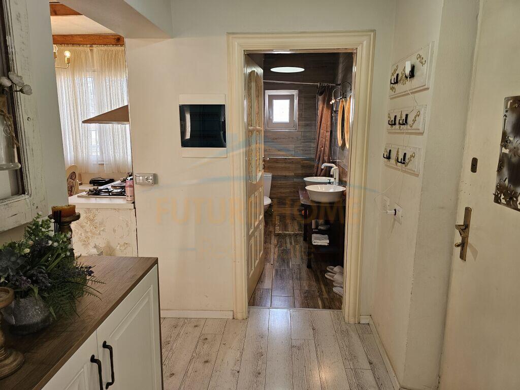 Shitet, Apartament 2+1+2, Rr.Siri Kodra, Tirane.