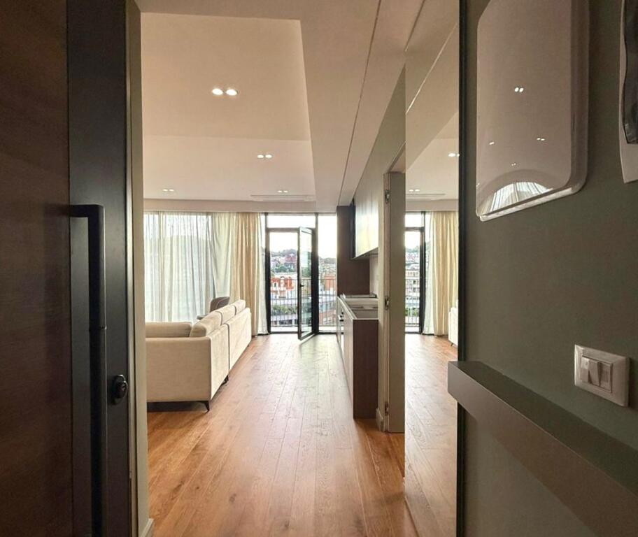 FOR SALE:  2+1+2 Bathrooms + Storage (+Parking Spot) ||  Lake View 