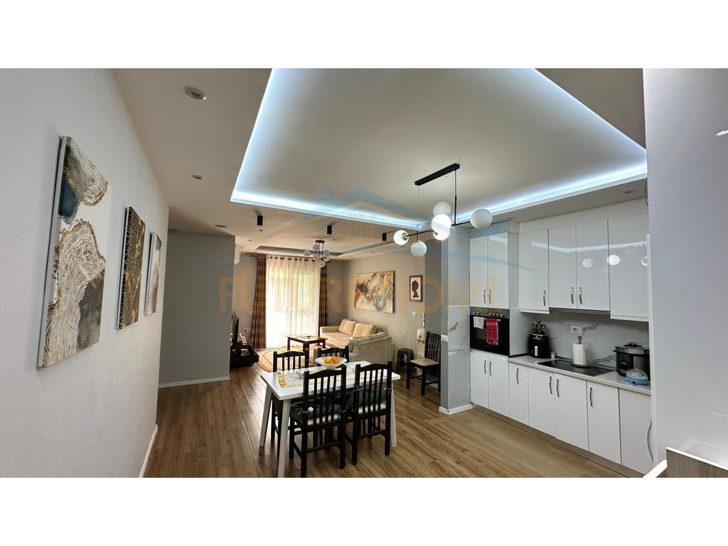 Qera, Apartament 2+1, Fresk, Tiranë