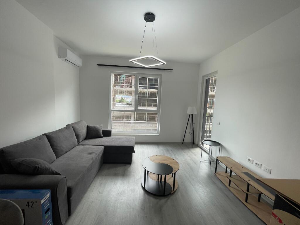 A 1+1 apartment is for rent in Paskuqan.