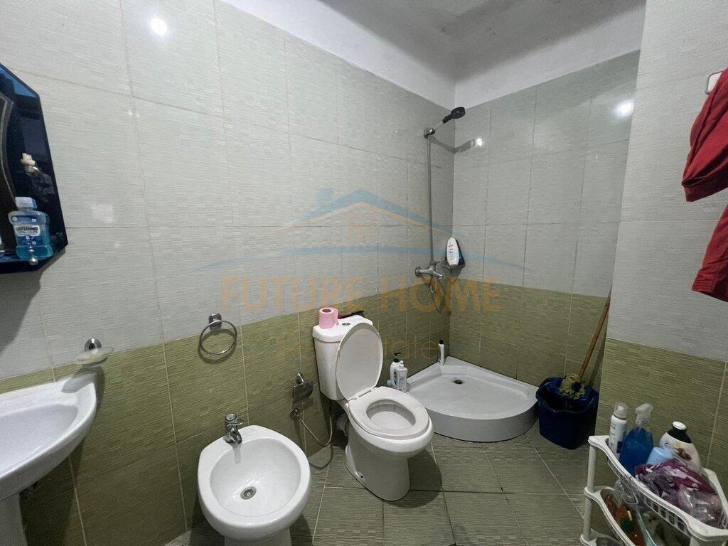 Shitet Apartament 2+1, Unaza e Re