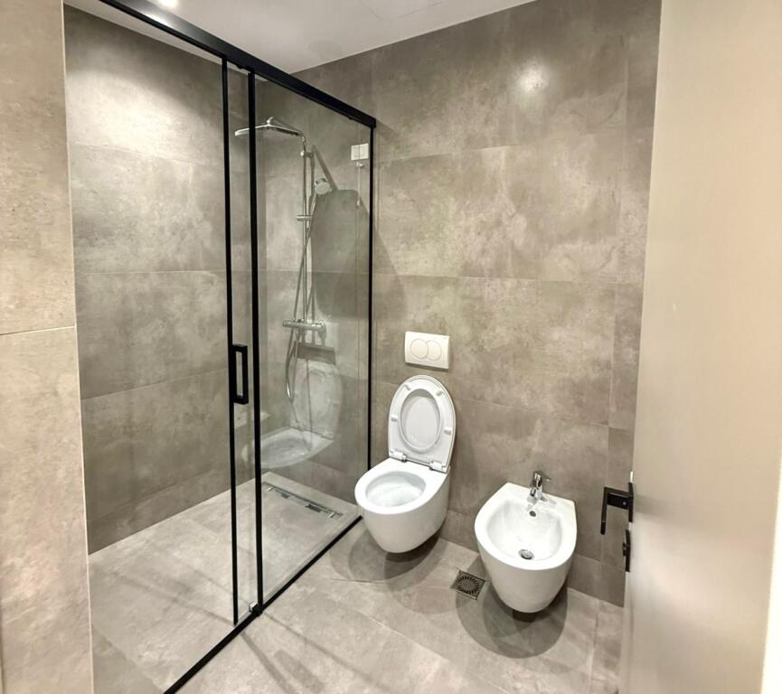 FOR SALE:  2+1+2 Bathrooms + Storage (+Parking Spot) ||  Lake View 