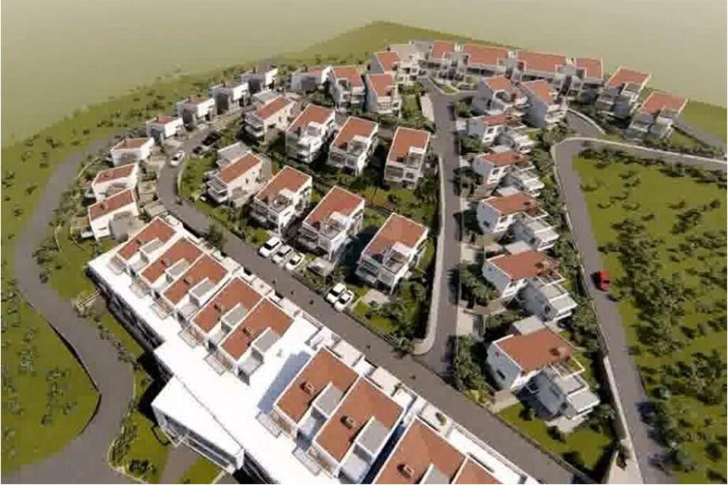 VILLA FOR SALE IN A LUXURY COMPLEX IN FARKE!