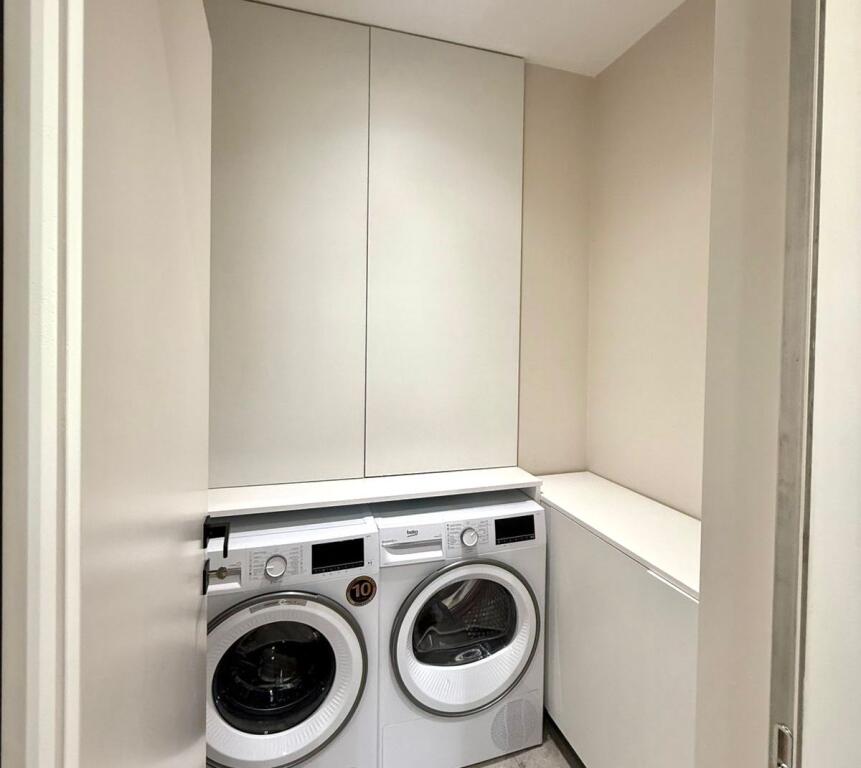 FOR SALE:  2+1+2 Bathrooms + Storage (+Parking Spot) ||  Lake View 