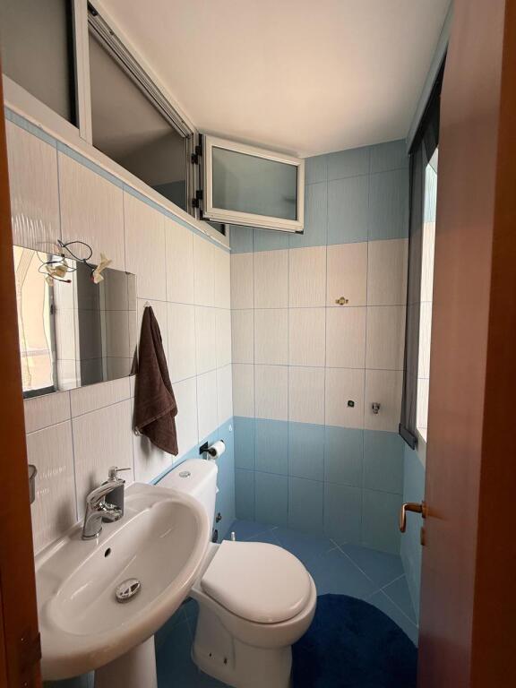 Long-term rental – 2+1+2 apartment with sea view – Near the Port of Vlorë (Vlora Marina)