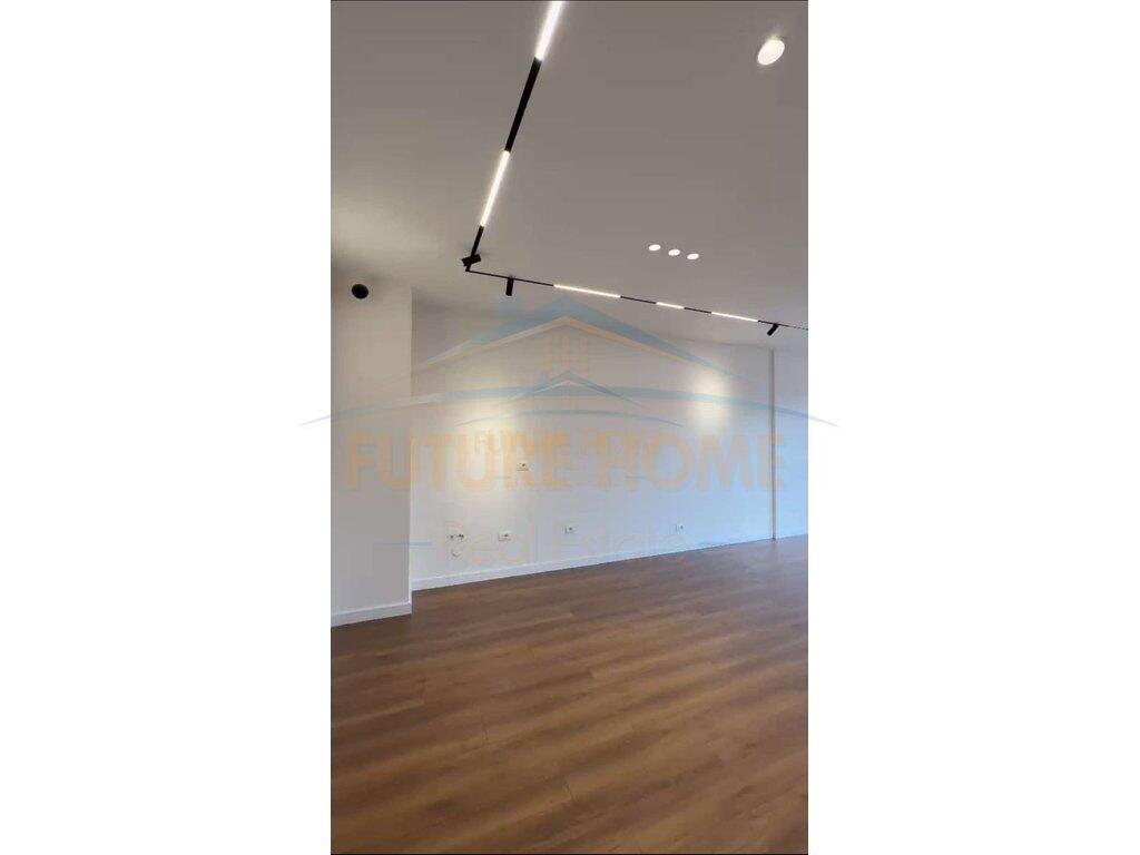 Shitet, Apartament 2+1, Kompleksi "Univers City"