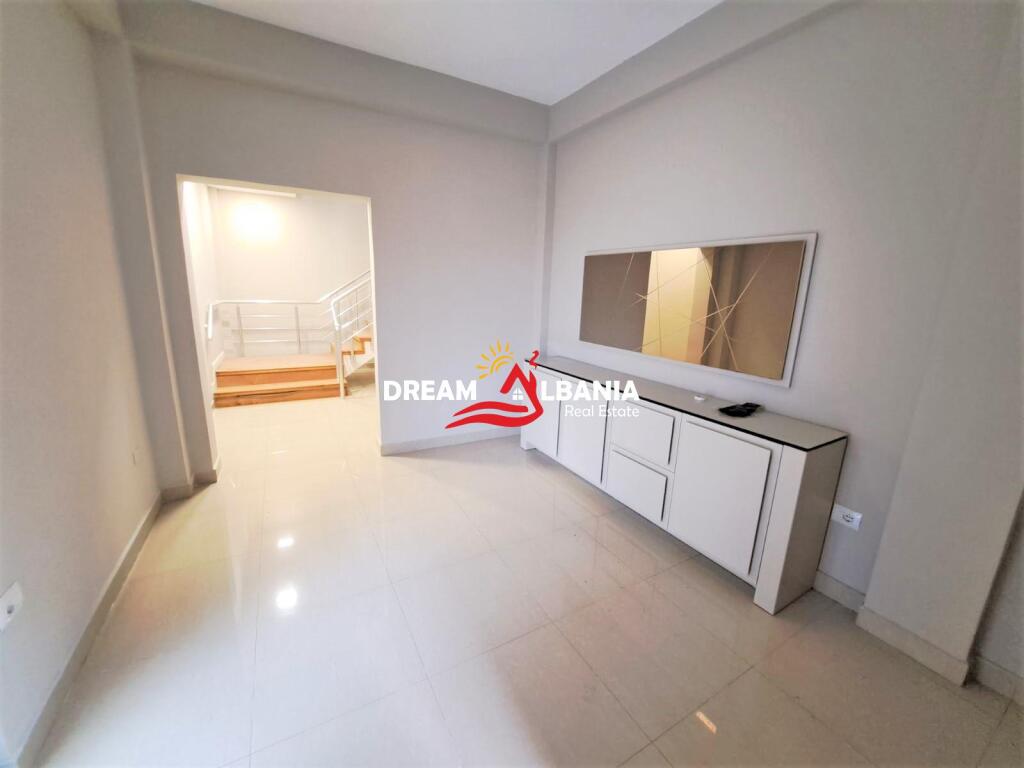 Villa for rent in the Blloku area of Selita in Tirana (ID 4251086)