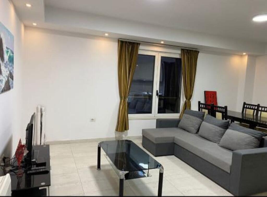 Apartment 2+1 for rent, Vasil Shanto behind Hotel Class 650 euros.