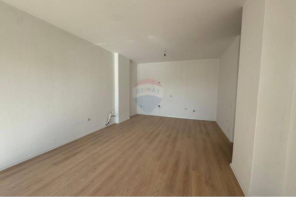 FOR SALE APARTMENT 3+1+2 FORMER AVIATION FIELD