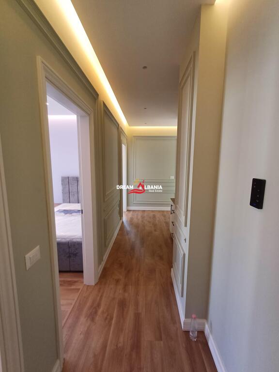Apartments for rent 3+1 +2 bathrooms +2 balconies in Porcelan, at the Erli Residence in Tirana (ID 4231429)