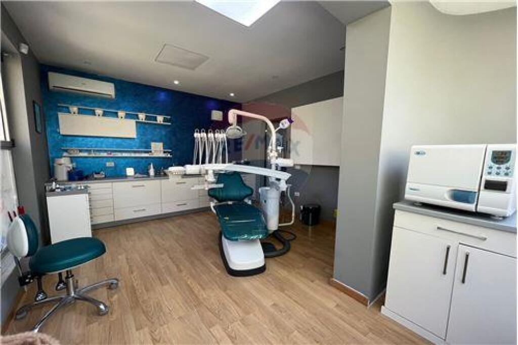 FULLY EQUIPPED DENTAL CLINIC FOR RENT!