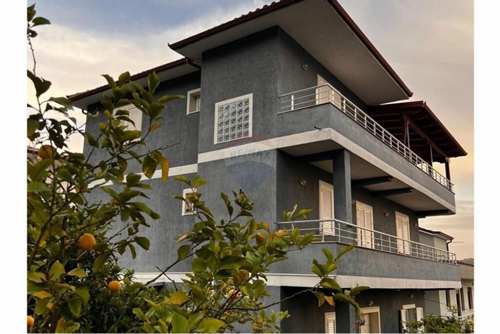 Villa for sale in Vore!