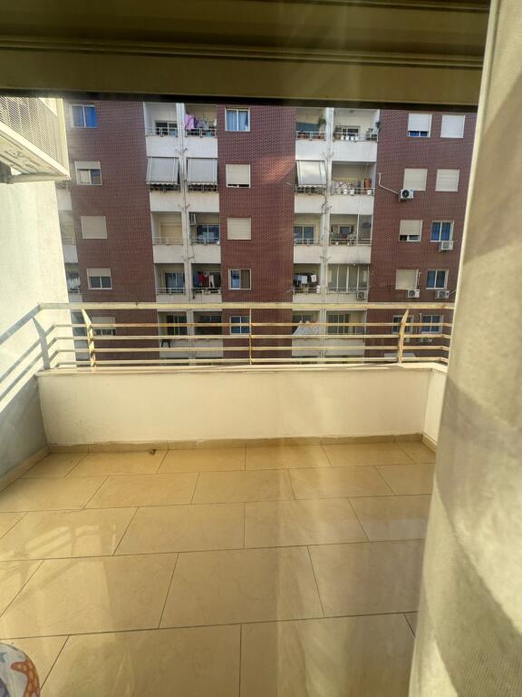 Apartment 1+1 for rent, Astir, Oslo Bar building, 450,000 lek.