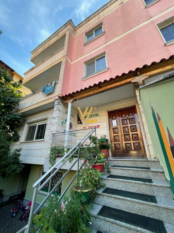 A FIVE-STOREY VILLA FOR RENT IN BRRYLI 2,500 EURO
