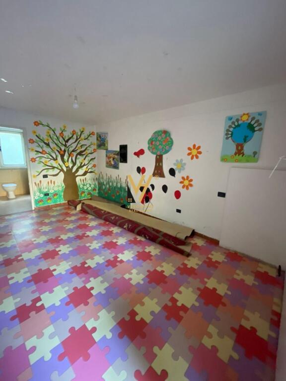 A FIVE-STOREY VILLA FOR RENT IN BRRYLI 2,500 EURO
