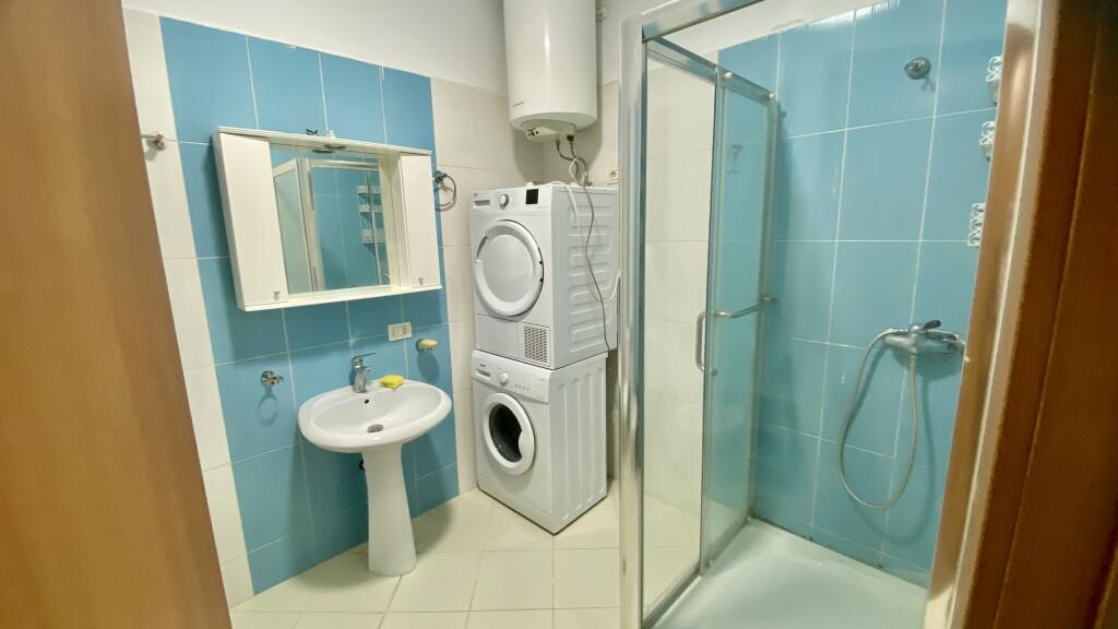 1+1 apartment for rent near the old electric market.