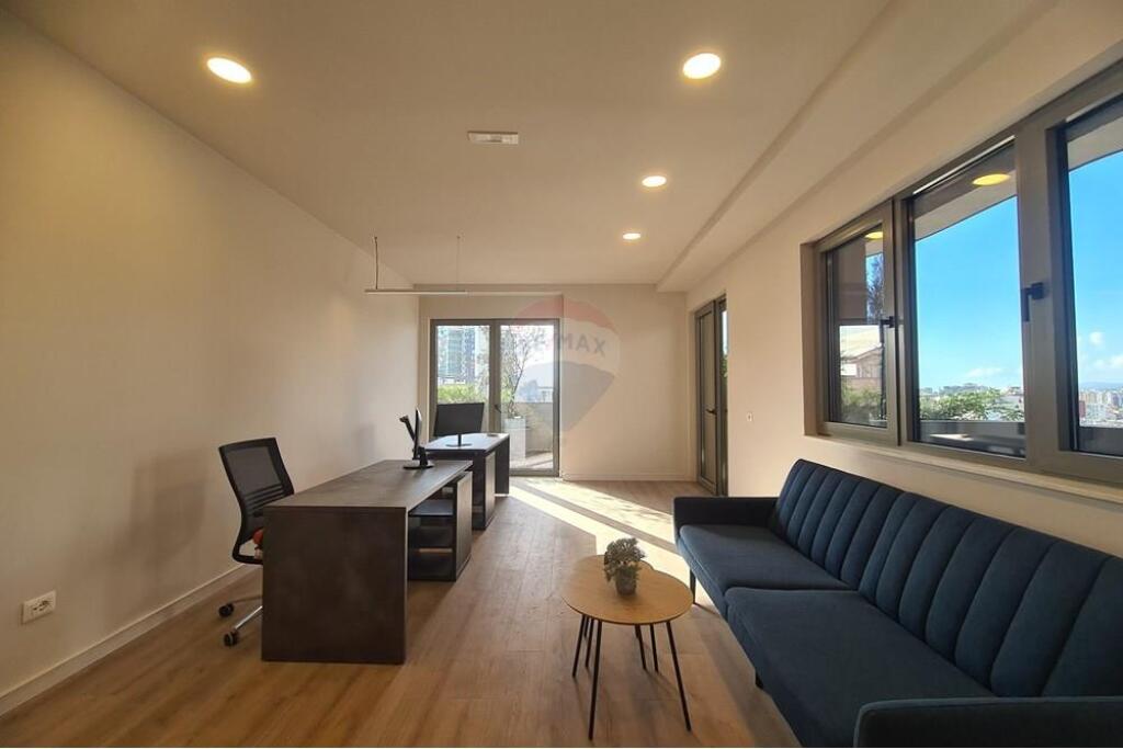 Office for rent at Lion Park Residence!