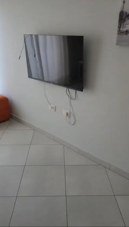 A 1+1 apartment is for rent at Golden Park, opposite Amerikan 3.