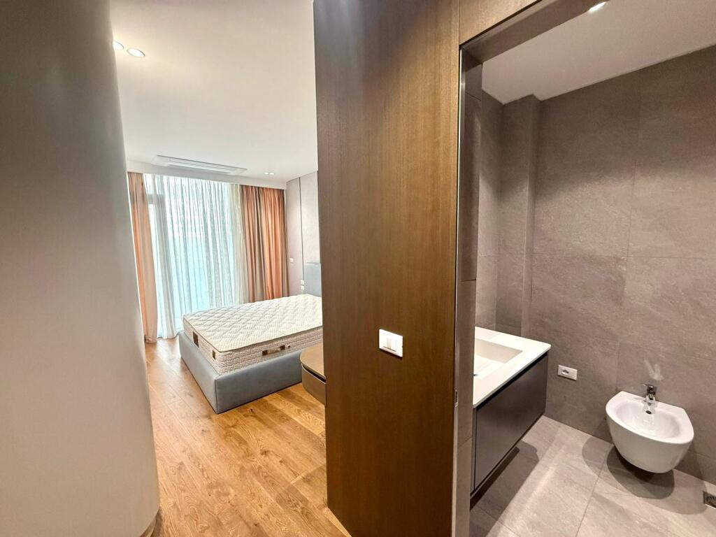 FOR SALE:  2+1+2 Bathrooms + Storage (+Parking Spot) ||  Lake View 