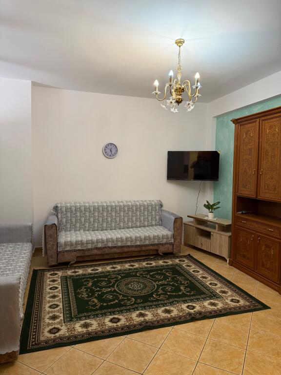 🏠 Apartment 2+1 for rent – Near Maks Optika, Main Boulevard, Vlorë