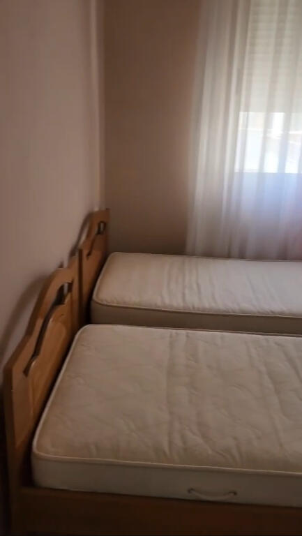 A 1+1 apartment is for rent at Golden Park, opposite Amerikan 3.