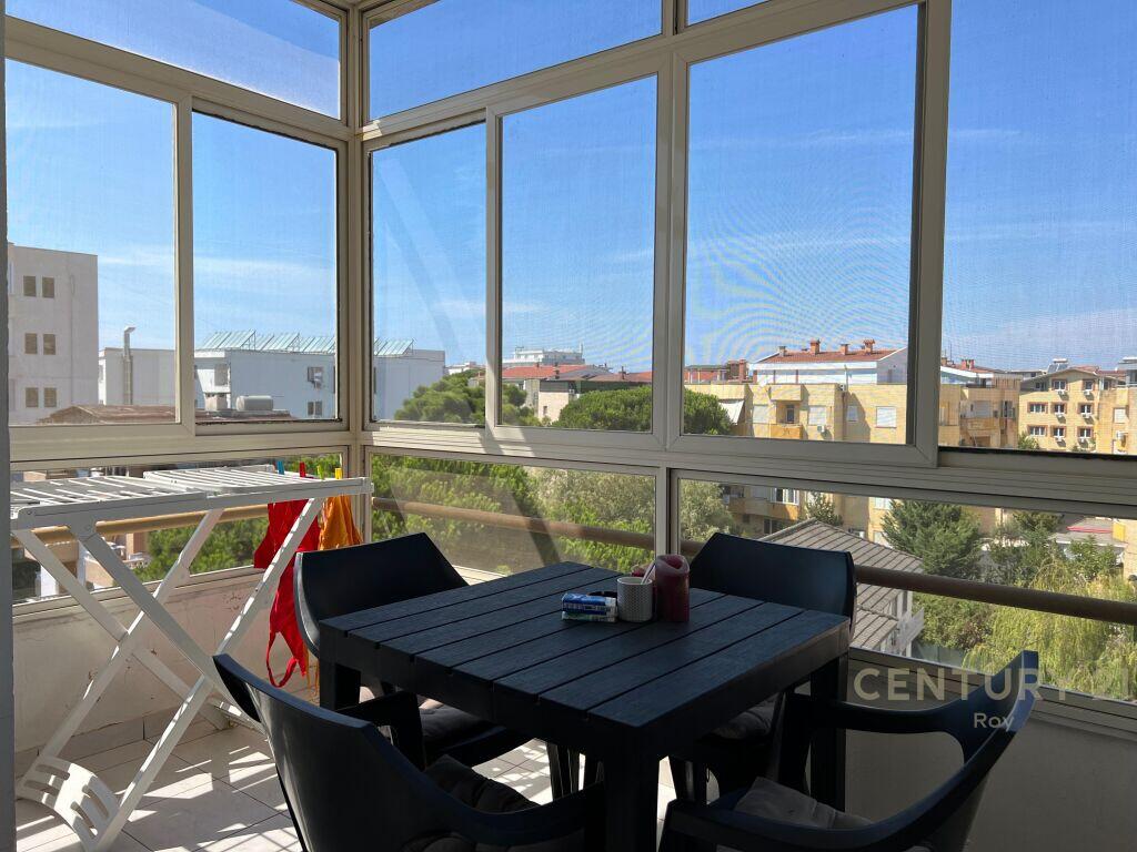 We are selling a 2+1 apartment at Mali i Robit.