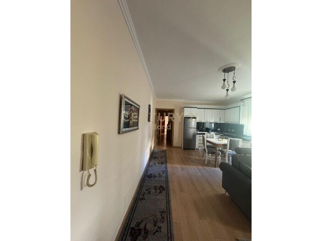 2+1 apartment for sale at Lake Thate near the restaurant "Kapiten Mir Zoti"