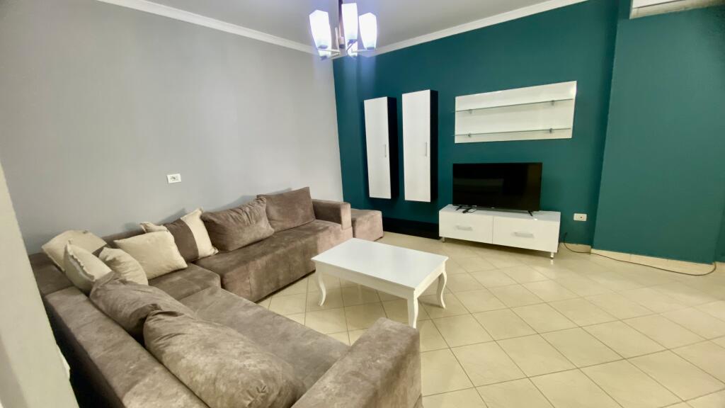 1+1 apartment for rent near the old electric market.