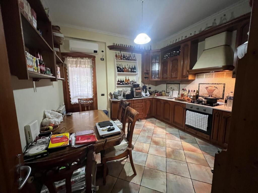 Penthouse ne shitje ne qender te Vlores