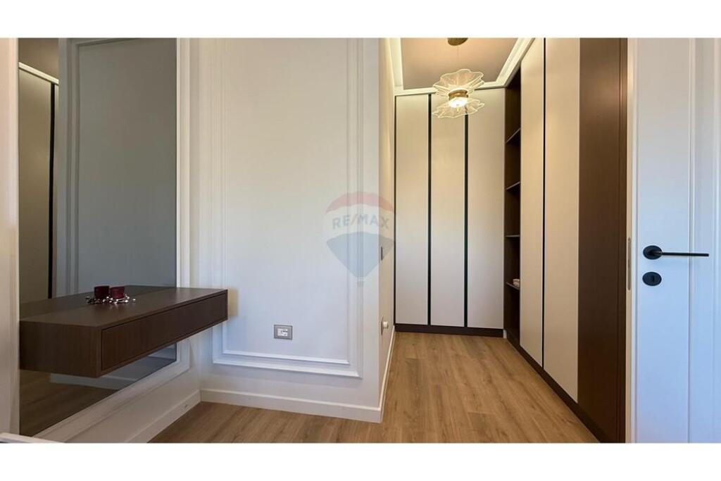 Jepet Vile luksoze per qira prane Kodres se Diellit