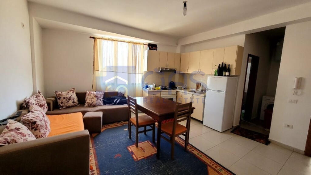A 1+1 apartment is for rent in Sauk.