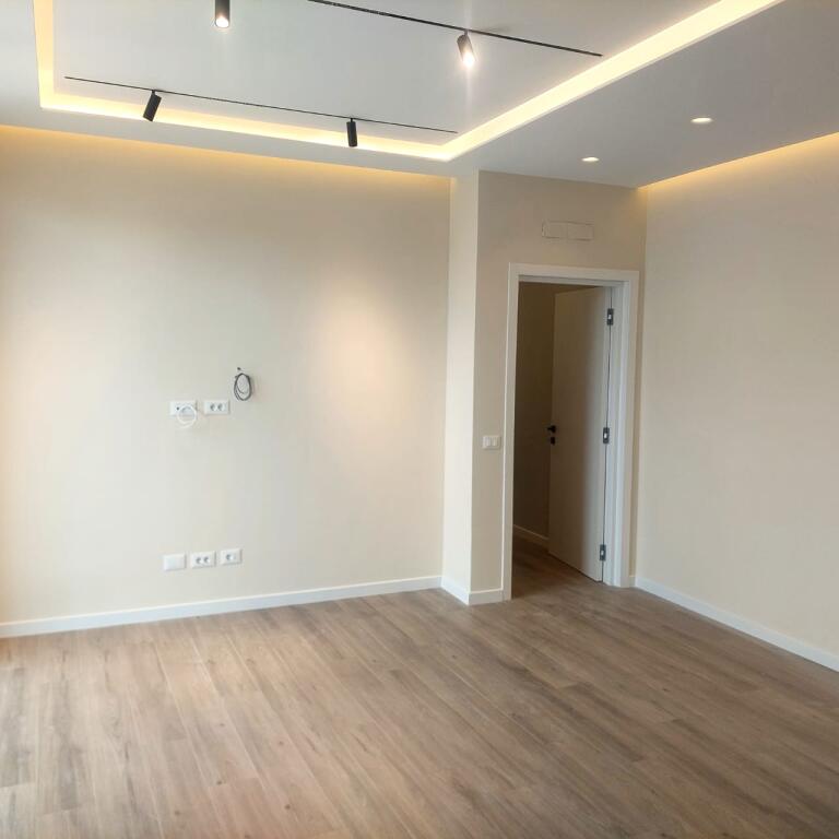 Office space for rent in the Paris Commune, Altana.