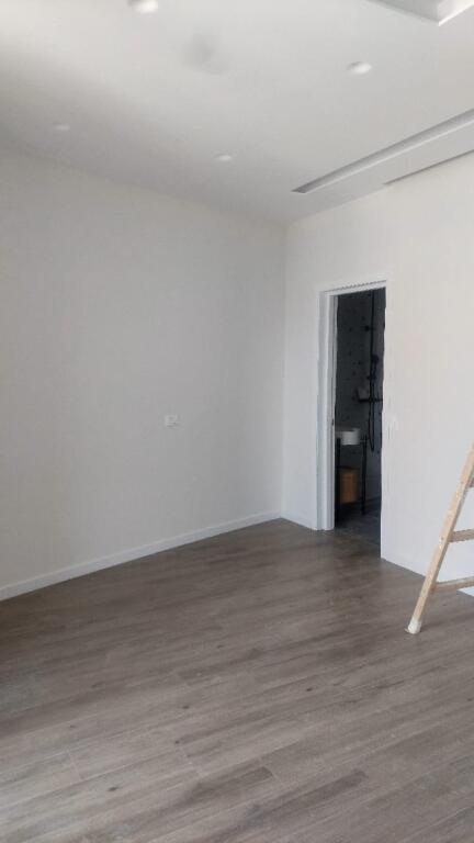 Office space for rent in the Paris Commune, Altana.