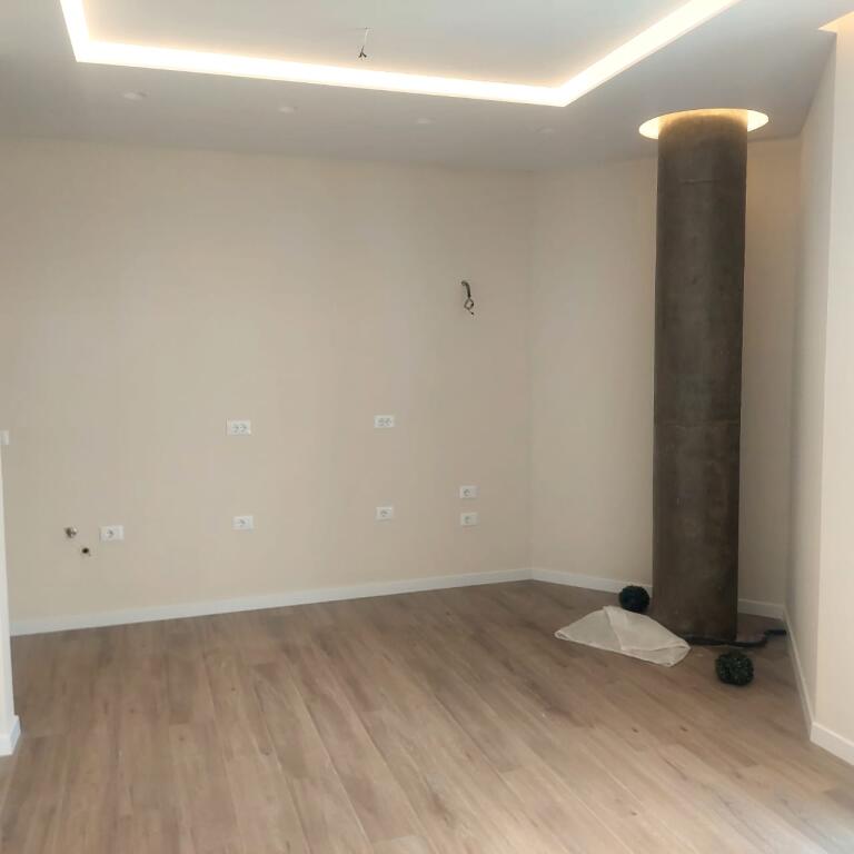 Office space for rent in the Paris Commune, Altana.