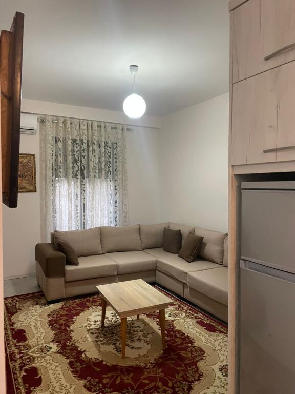 Appartamento 1+1 in affitto in via 21-Dhjetori!