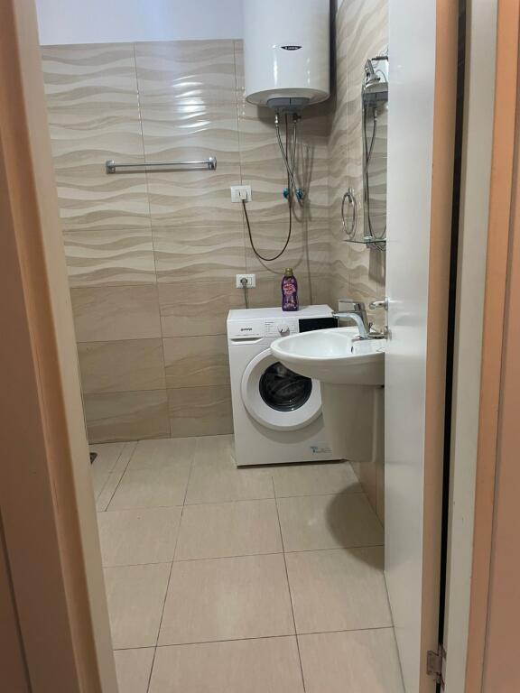 Appartamento 1+1 in affitto in via 21-Dhjetori!