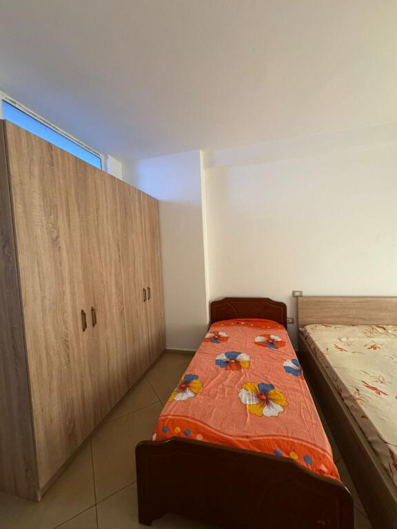 Apartment 1+1 for rent, Astir, Oslo Bar building, 450,000 lek.