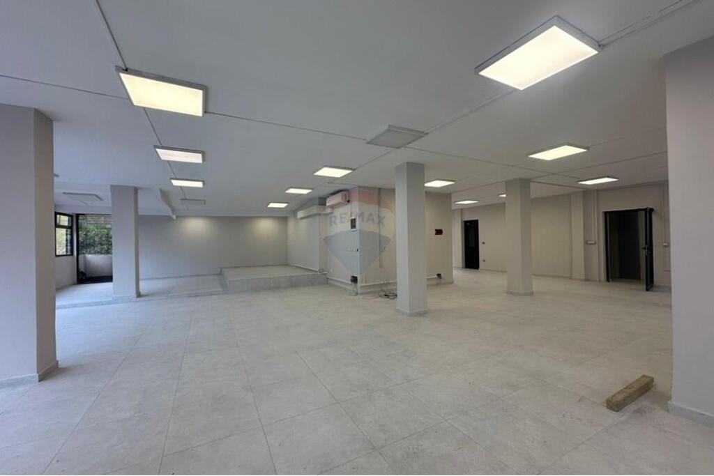 AMBIENT 200 M2 PER QIRA, 21 DHJETORI