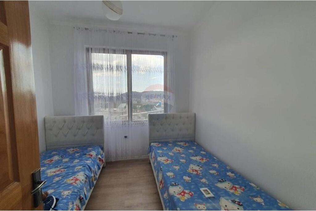 Apartament 2+1 per qira Pallatet Cabej !