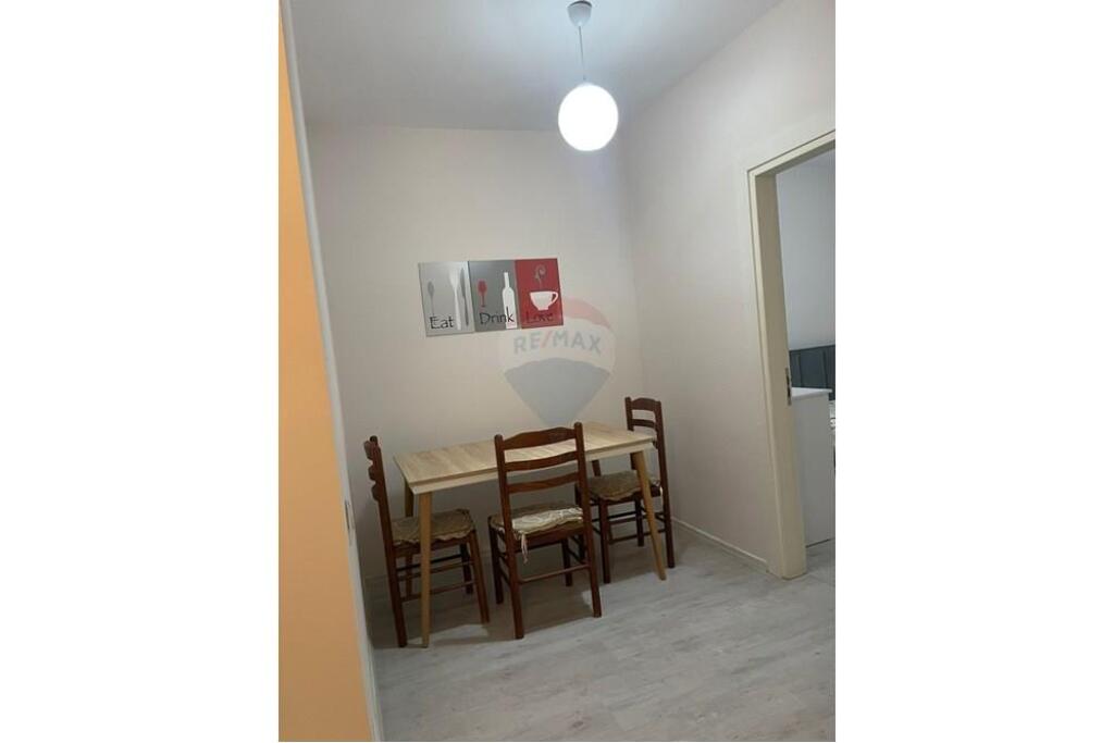 Apartament 1+1 per qira tek 21-Dhjetori